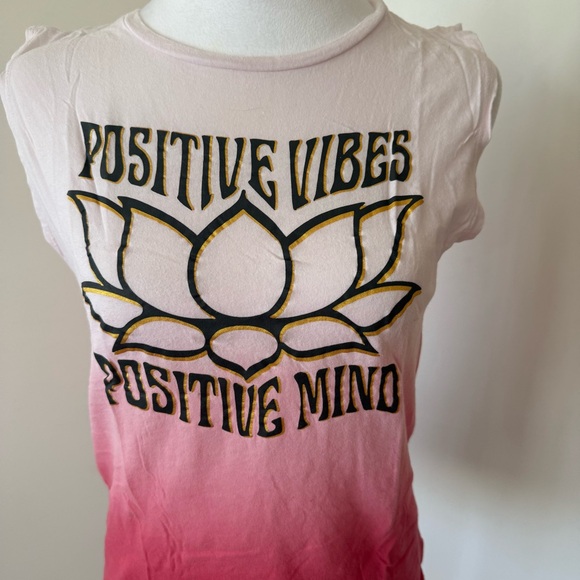 Freeze White and Pink Muscle Tee Sleeveless Graphic Lotus Design - 100% cotton - Picture 3 of 7